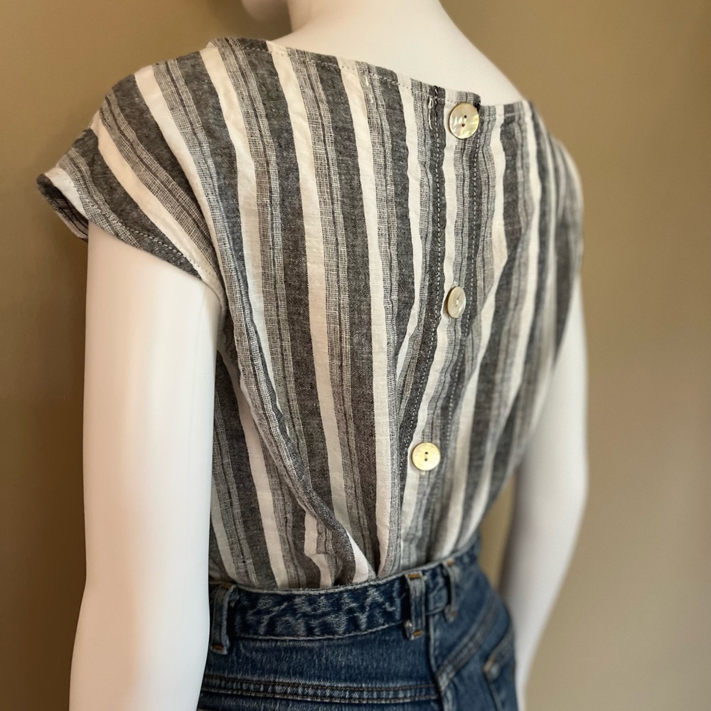 Max Studio Striped Minimalist Blouse Tank Top